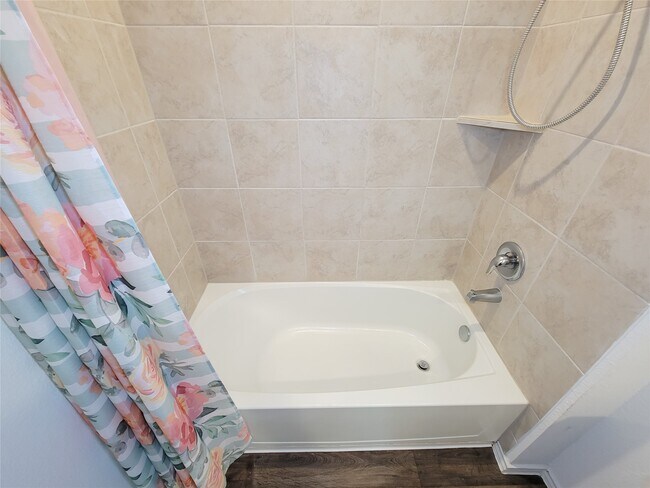 Building Photo - 14741 Hazel Br Dr