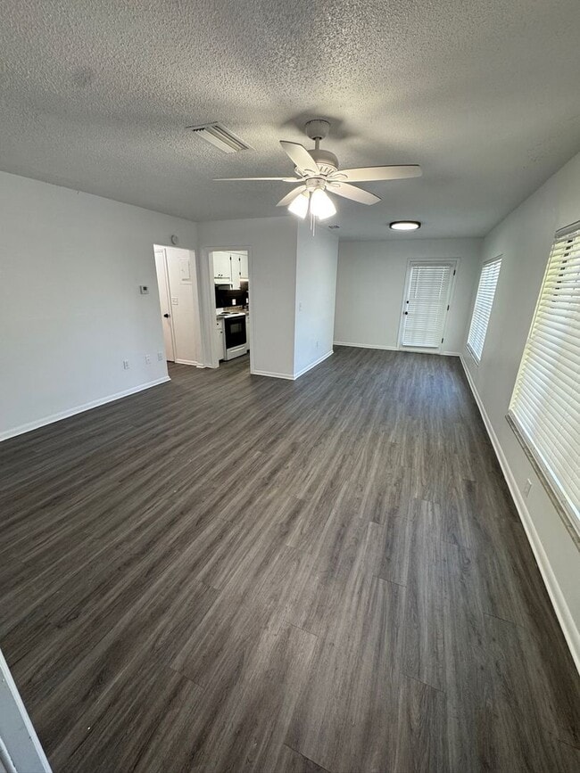 Building Photo - 1729 NE 2nd St