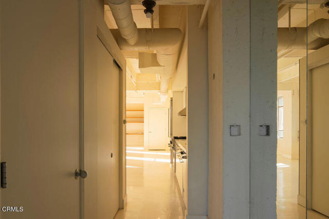 Building Photo - 6253 Hollywood Blvd