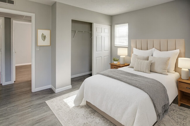 Building Photo - Professional Park Townhomes & Apartments