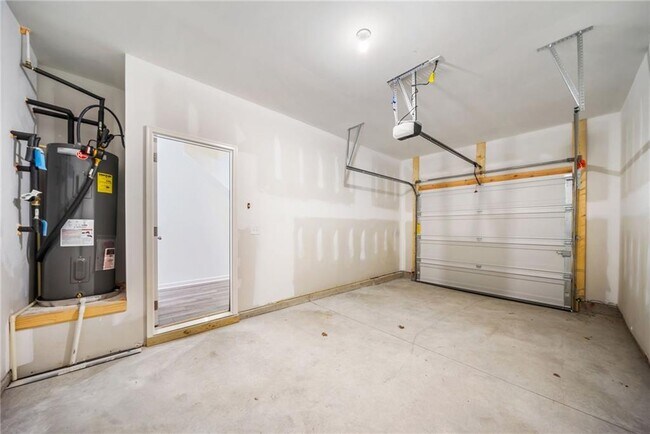 Building Photo - 106 Saginaw Ct