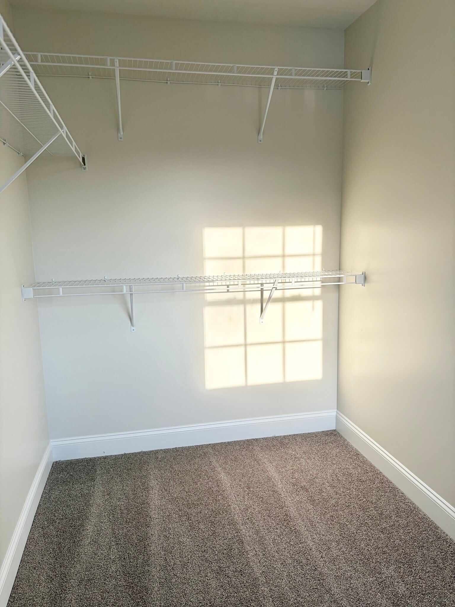 Building Photo - 122 Memphis St