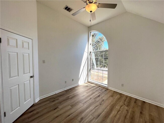 Building Photo - 3102 Dawn Mesa Ct