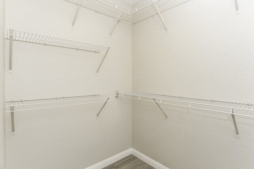 Building Photo - 3815 N Celcius Pl