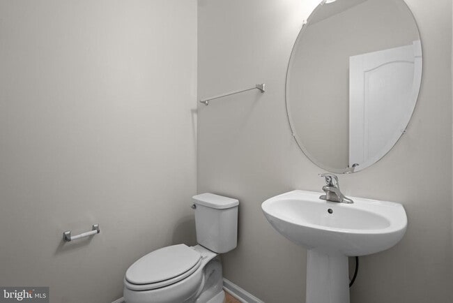 Building Photo - 290 Norland Knoll Dr