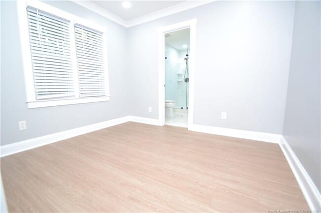 Building Photo - 942 Athens Dr
