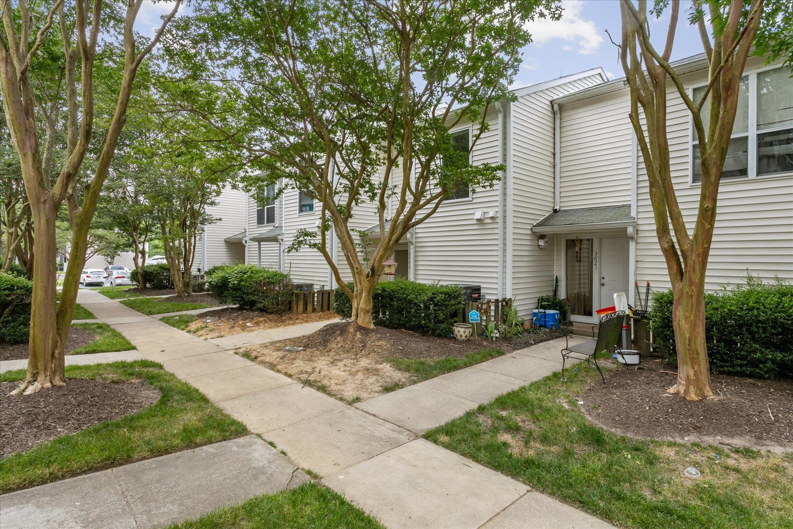 Building Photo - 3823 Staffordshire Ln