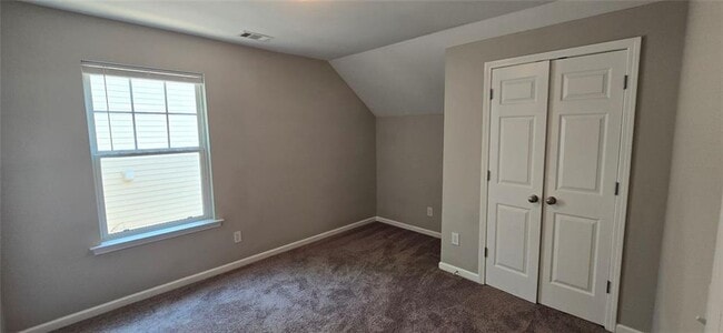 Building Photo - 204 Oconee Way