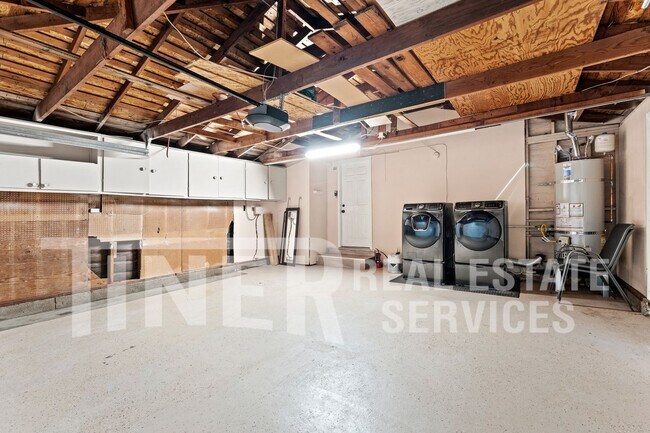 Building Photo - 2771 Wissemann Dr