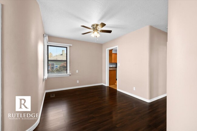 Building Photo - $500 OFF !!!   MOVE - IN SPECIAL!!!  2 Bed / 1 Bath Home with Large Deck
