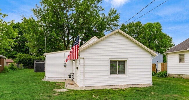 Building Photo - 165 W Jersey St