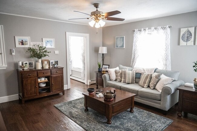 Building Photo - 104 Union St