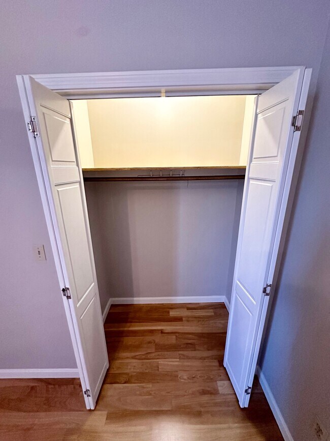 Building Photo - 107 Emery St