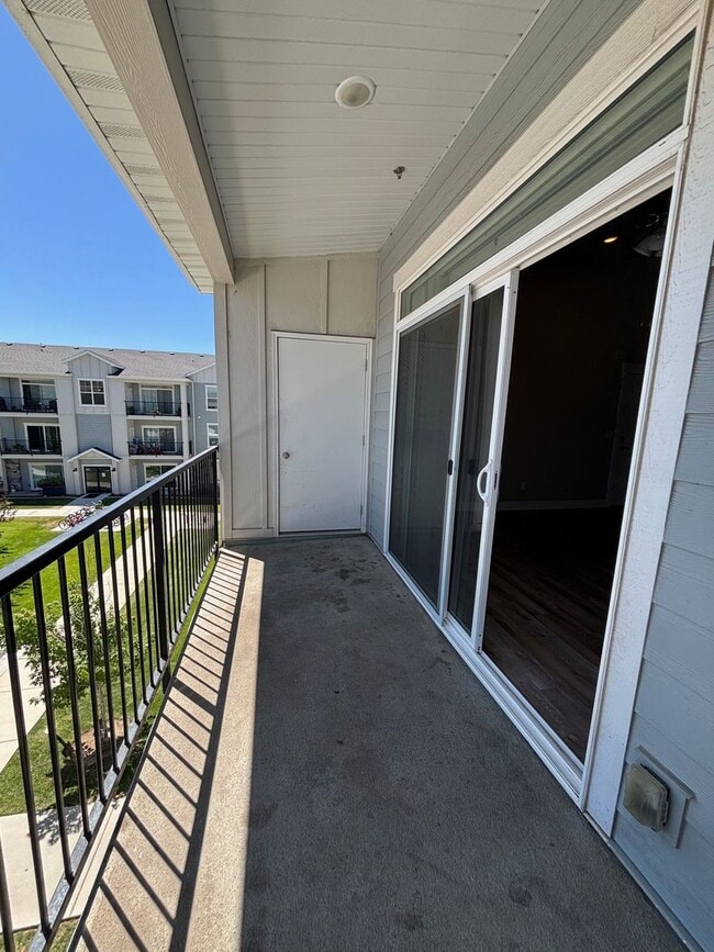 Building Photo - 3 Bedroom 2 Bathroom Condo in Heber