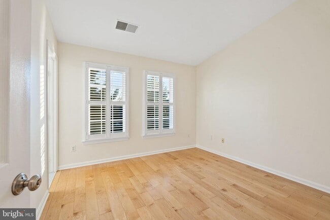 Building Photo - 3110 9th Rd N