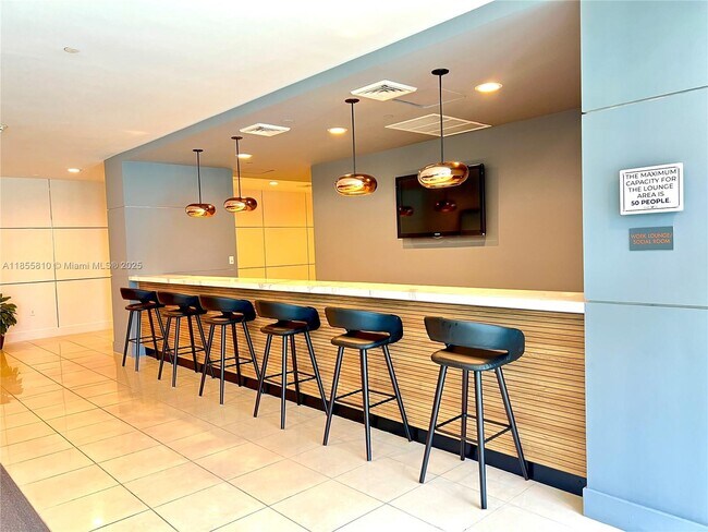 Building Photo - 1250 S Miami Ave