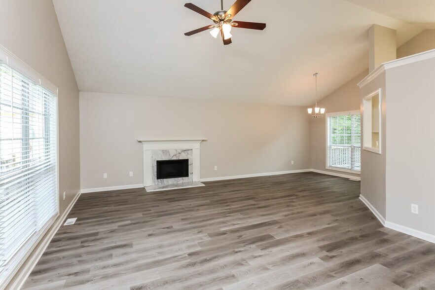 Building Photo - 5965 Tallant Dr