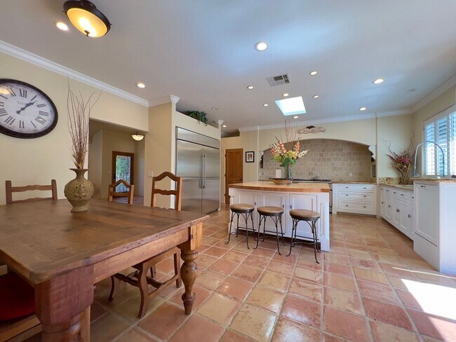 Building Photo - Stunning Single Level Browns Valley Home