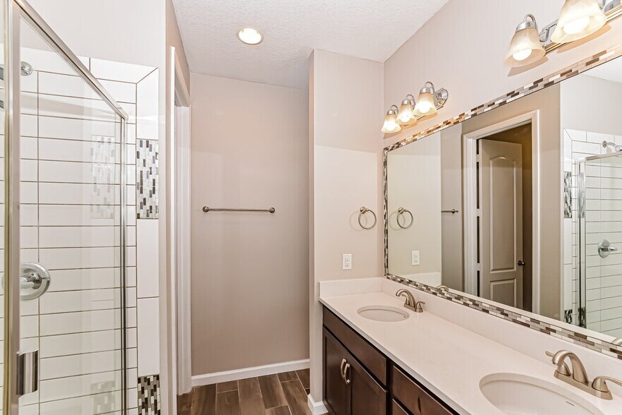 Building Photo - 281 Alford Dr