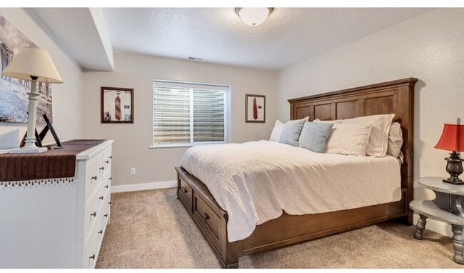 Building Photo - 9789 Timp View Dr