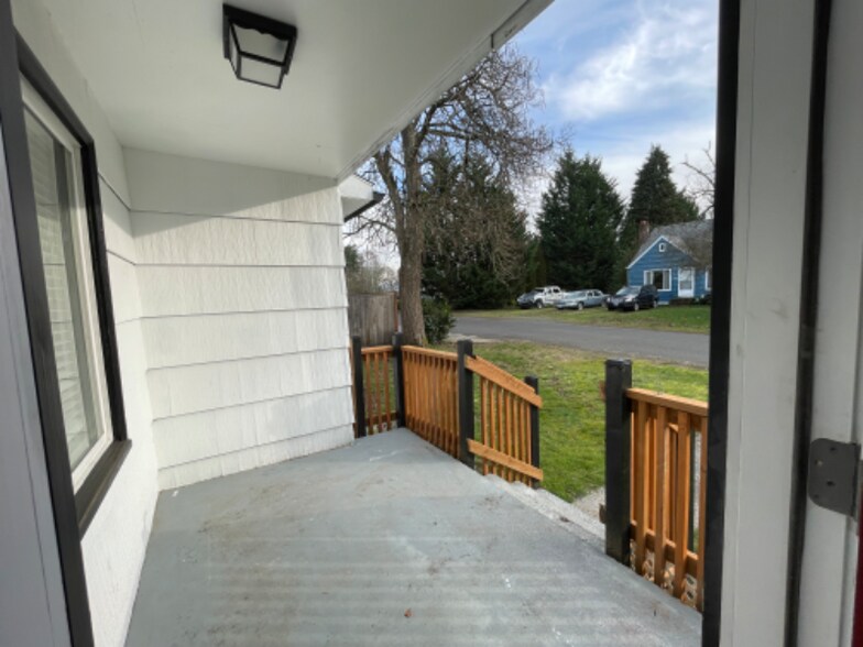 Building Photo - 6107 99th St SW