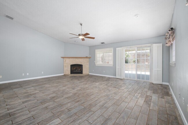 Building Photo - Get $500 OFF - Beautiful 4-Bedroom, 2.5-Bathroom