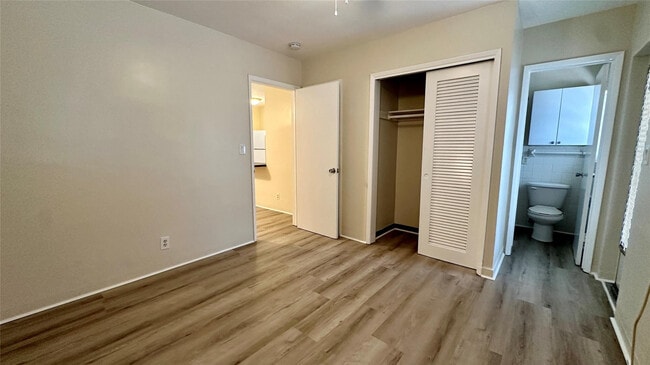 Building Photo - 505 NE 4th Ave