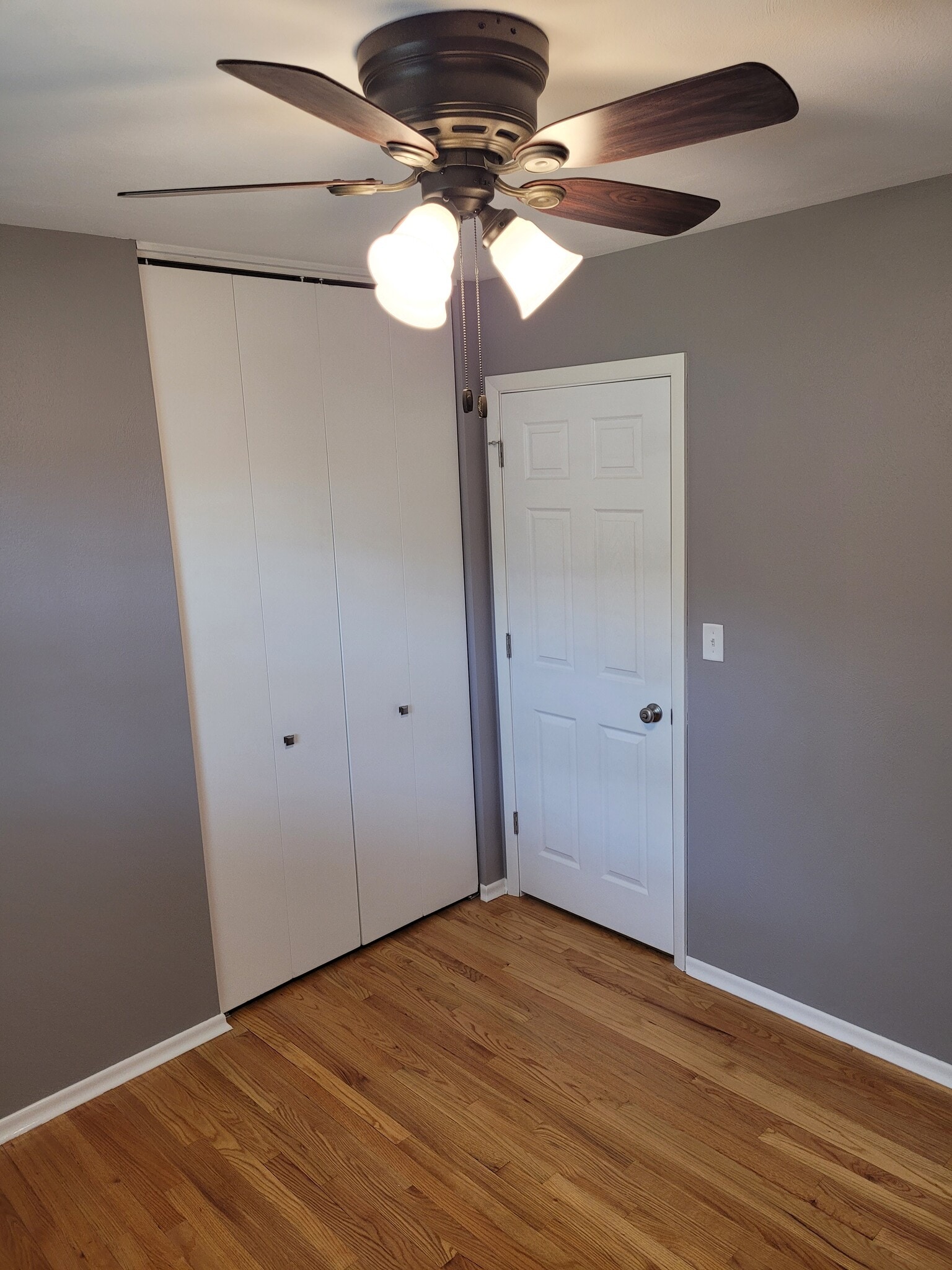 Building Photo - 2021 W 35th St