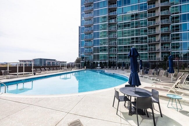 Building Photo - 943 Peachtree St NE