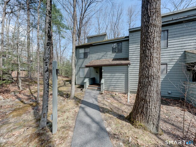 Building Photo - 355 Ledge Dr