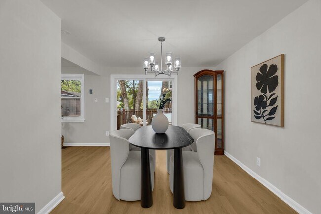 Building Photo - 3046 Talking Rock Dr