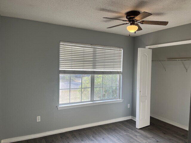 Building Photo - 1995 Catline Cir