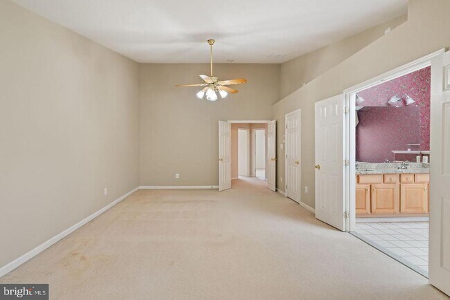 Building Photo - 13280 Maple Creek Ln