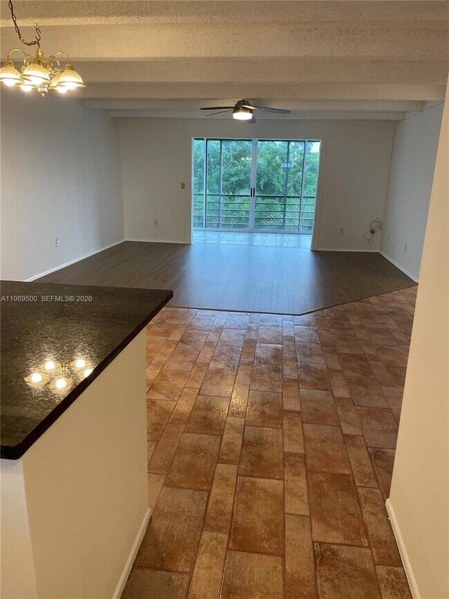 Building Photo - 10110 Boca Entrada Blvd