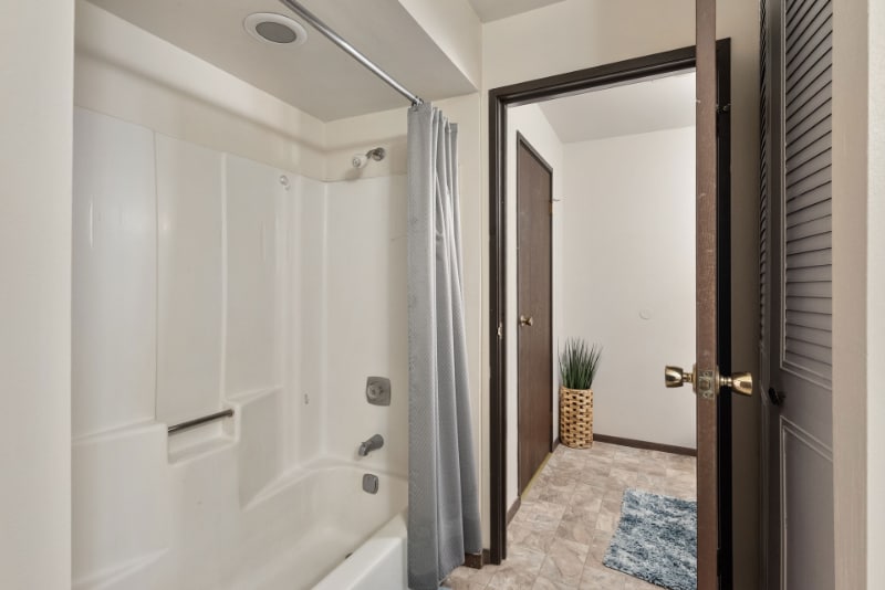 Building Photo - 7900 Harwood Ave