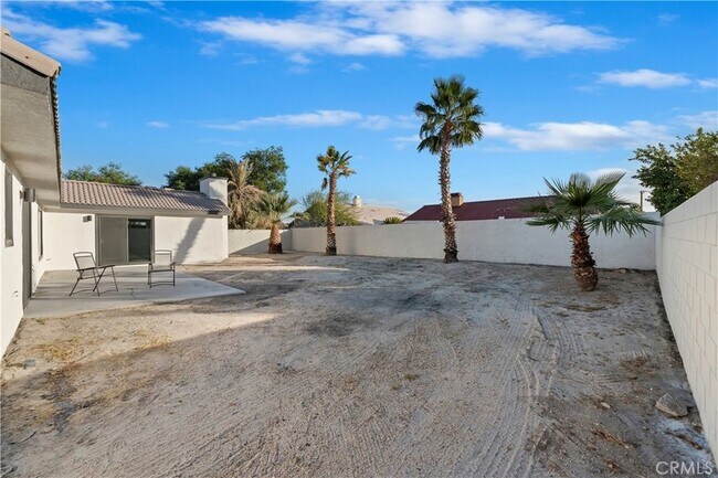 Building Photo - 68135 Encinitas Rd