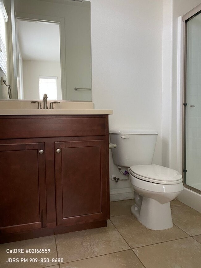 Building Photo - Eastvale 4 bedroom Partially Furnished Home