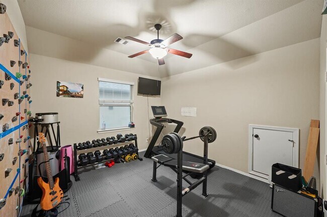 Building Photo - 5527 Mangrove Creek Ln
