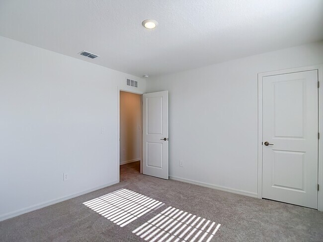Building Photo - 10171 Boger Rnch Ct