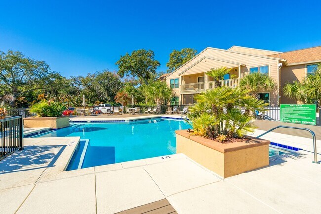 Building Photo - 2 Bedroom Nestled Away in the Heart of Daytona