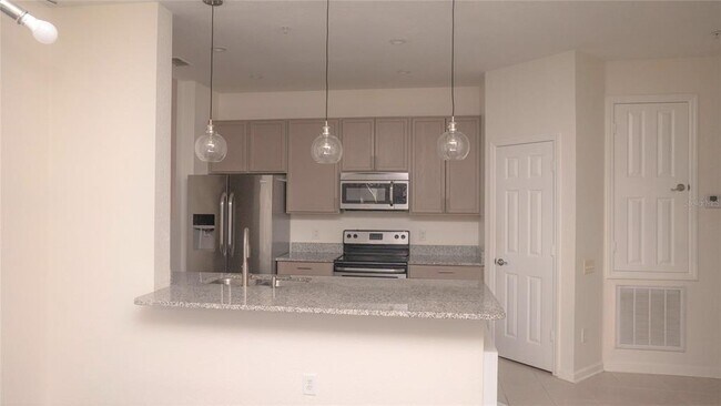 Building Photo - 6466 Cava Alta Dr