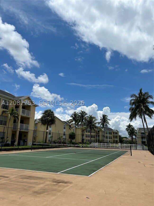 Building Photo - 6324 La Costa Dr