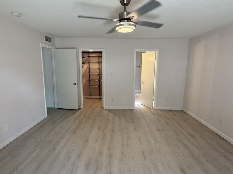 Building Photo - 18014 N 45th Ave