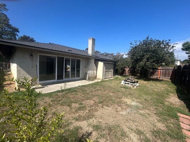 Building Photo - East End updated Home!
