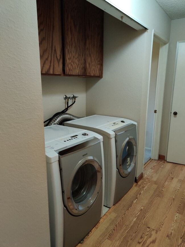 Building Photo - Beautiful Condo South Fremont Community - ...