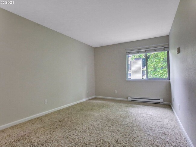 Building Photo - Sunny 2bdrm/2bath Condo in South Beaverton...