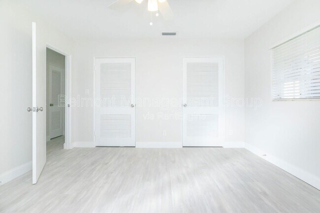 Building Photo - 5334 Lake Howell Rd