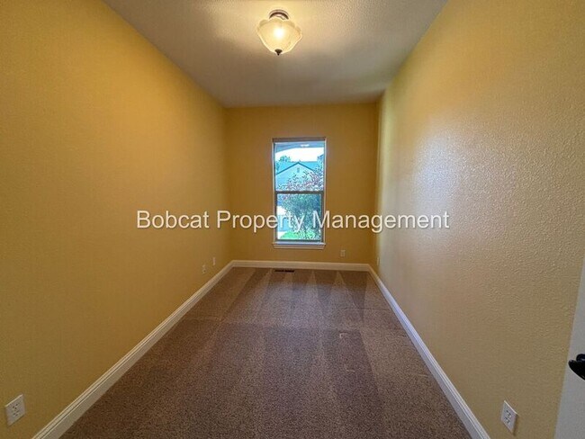 Building Photo - 1360 Turner Ct