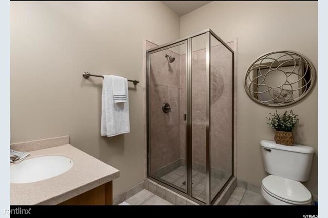 Building Photo - 1 br, 1 bath  - 86 N University Ave Apt 608