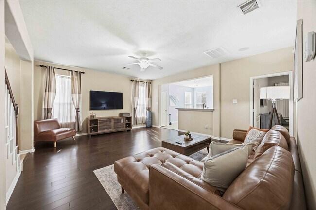 Building Photo - 10634 Kentington Oak Dr